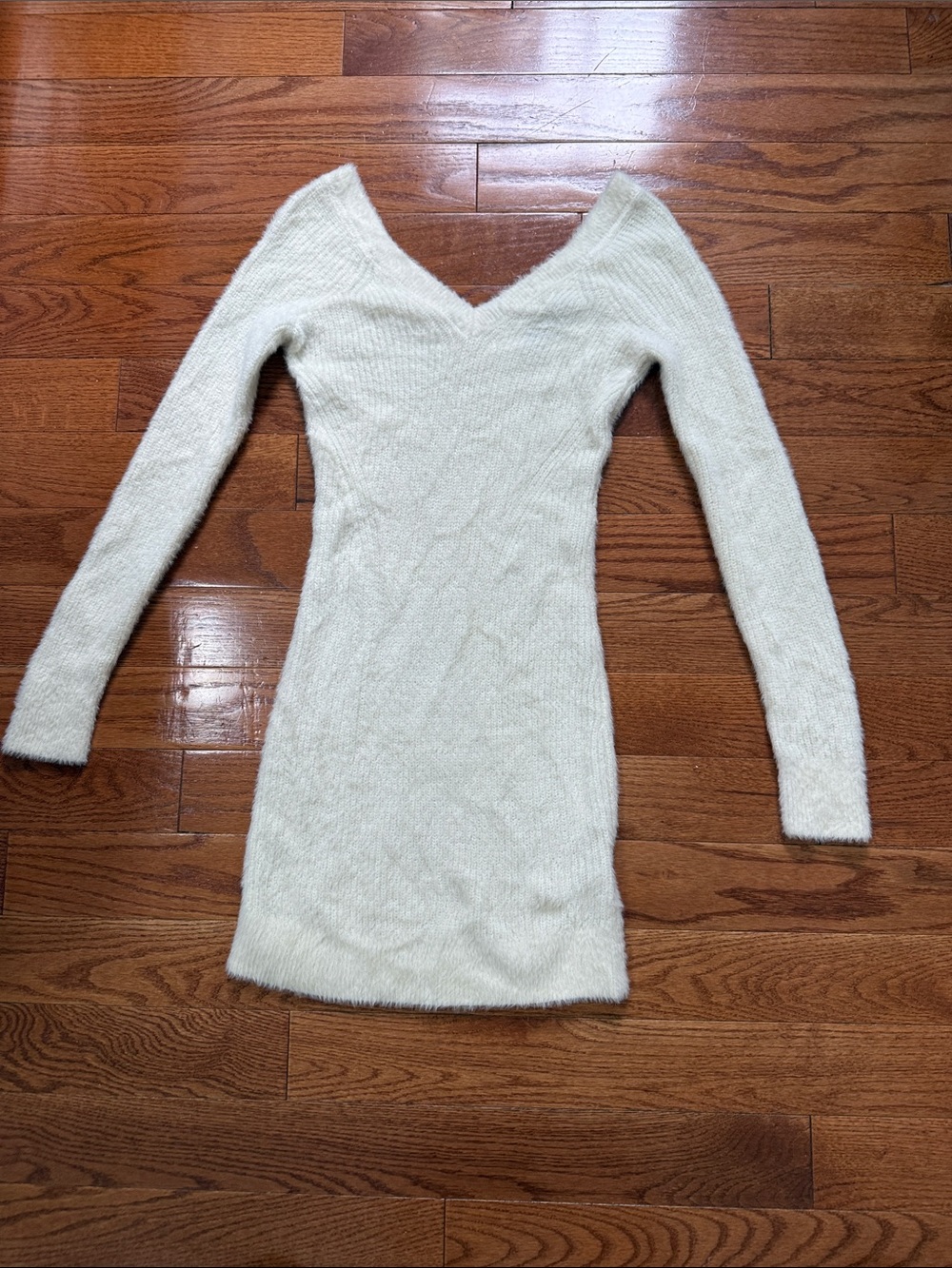 Abercrombie & Fitch Cream V-Neck Long Sleeve Fuzzy Sweater Dress